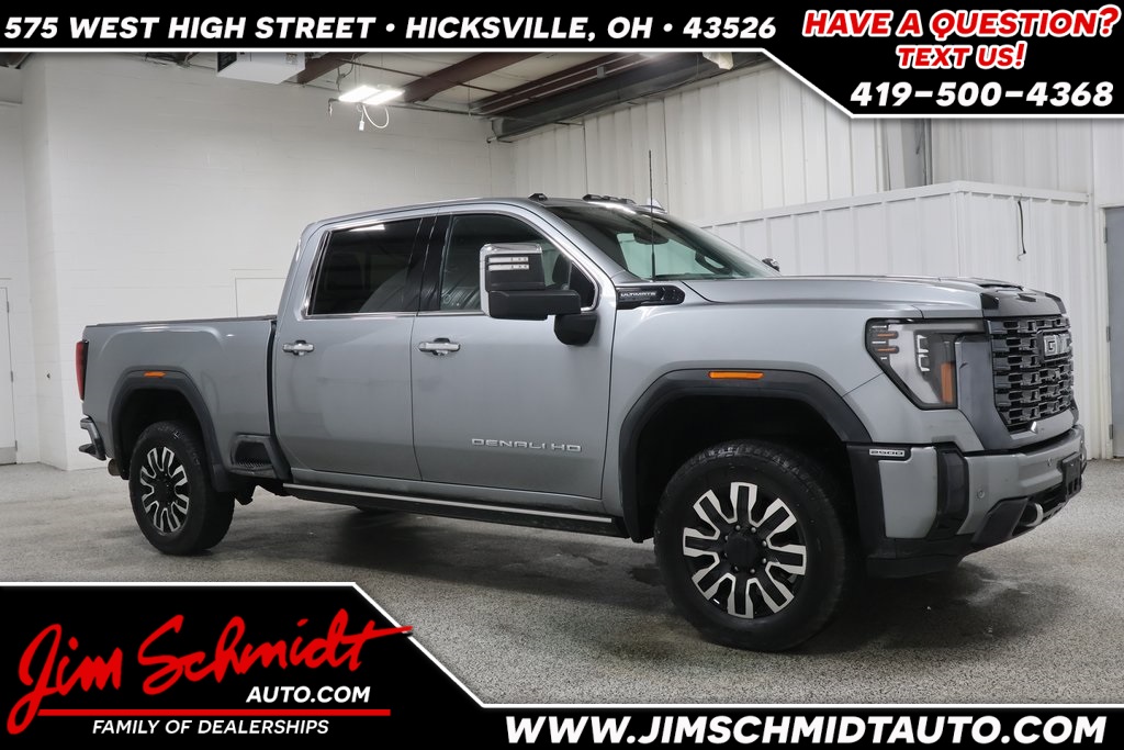 GMC Sierra 2500HD Denali Ultimate Crew Cab 4WD