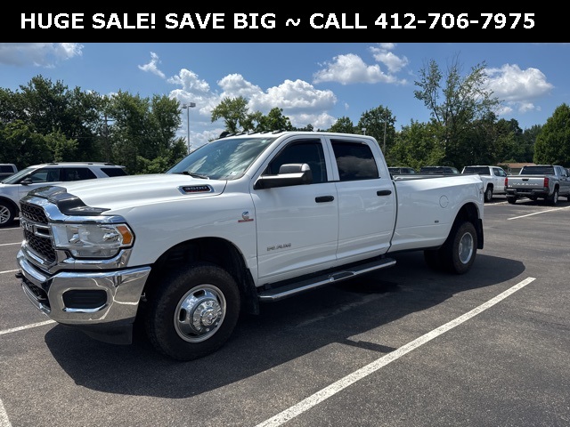 RAM 3500 Tradesman Crew Cab LB DRW 4WD