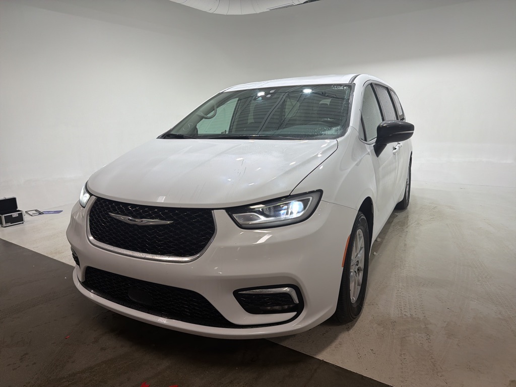 Chrysler Pacifica Touring L FWD