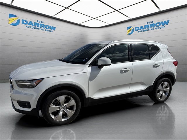 Volvo XC40 T5 Momentum AWD
