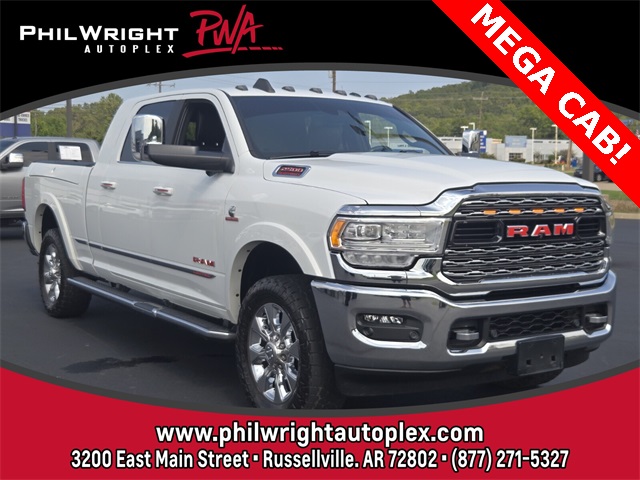 RAM 2500 Limited Mega Cab 4WD