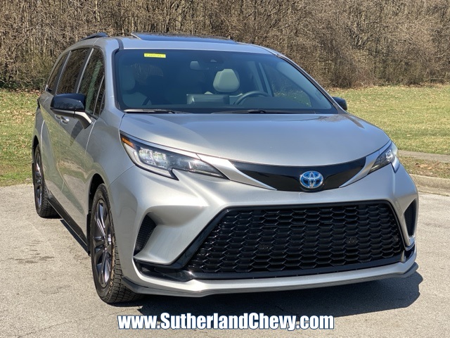 Toyota Sienna XSE 7-Passenger FWD