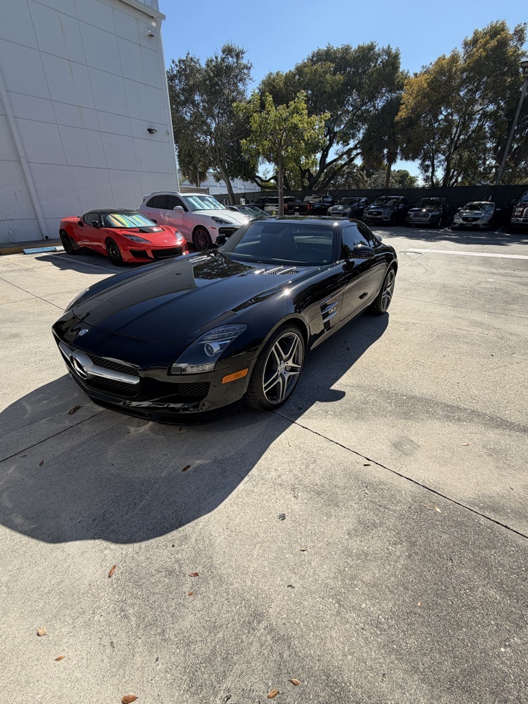 Mercedes-Benz SLS AMG