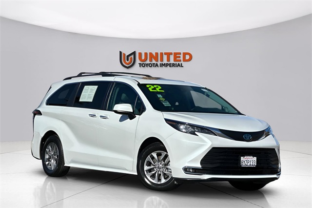 Toyota Sienna XLE 7-Passenger FWD