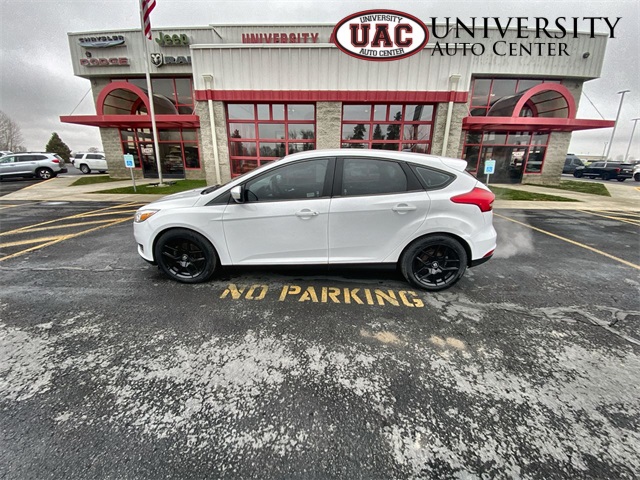 Ford Focus SE Hatchback