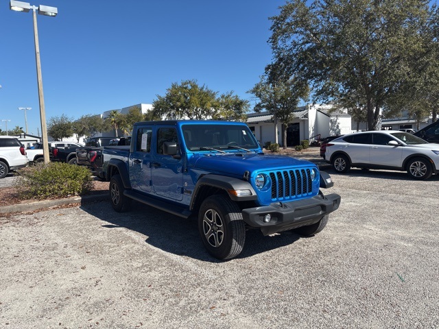 Jeep Gladiator Sport Crew Cab 4WD