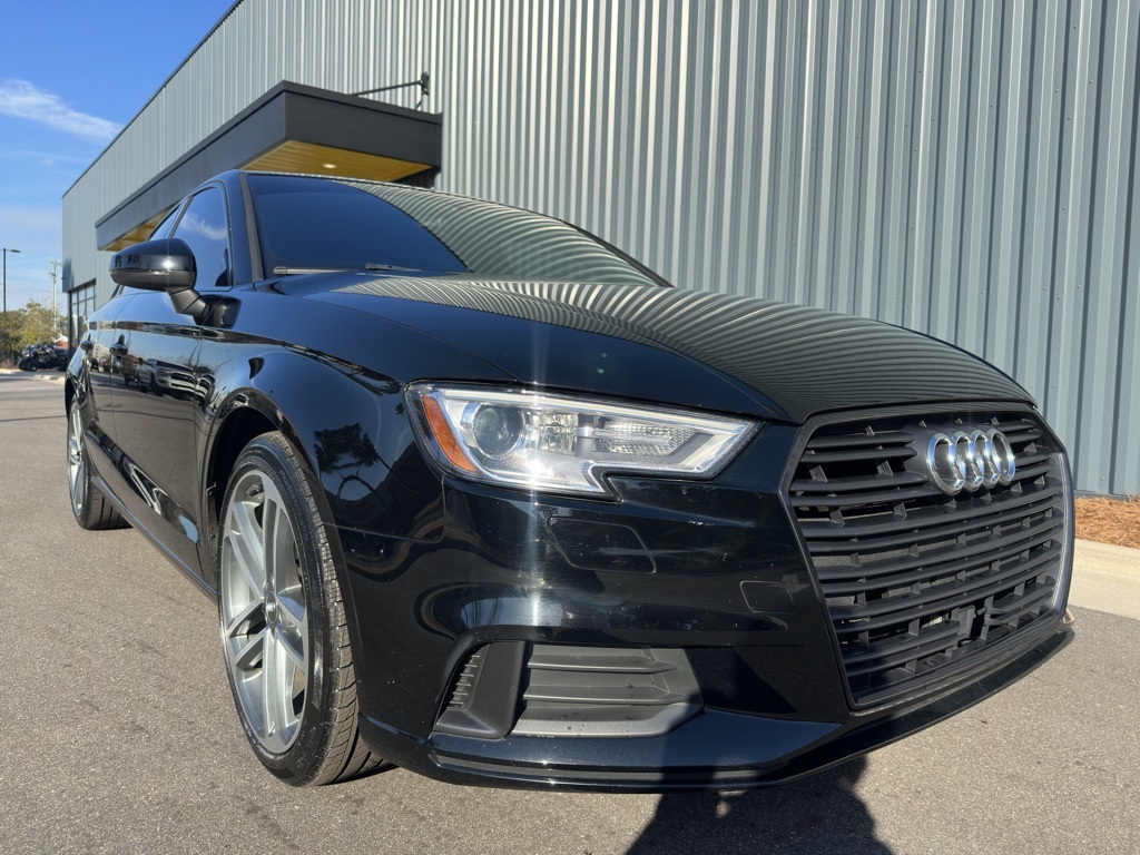 Audi A3 Premium 40 TFSI Sedan FWD