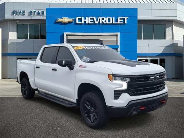 Chevrolet Silverado 1500 LT Trail Boss Crew Cab 4WD