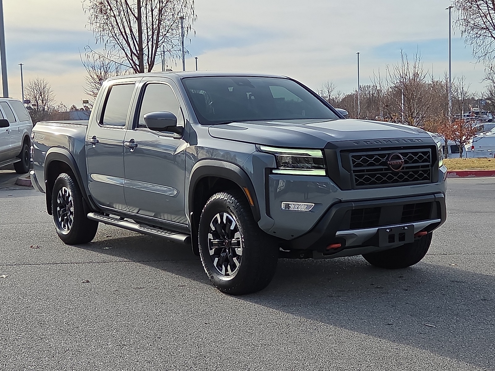 Nissan Frontier PRO-4X Crew Cab 4WD