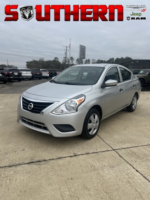 Nissan Versa S Plus FWD