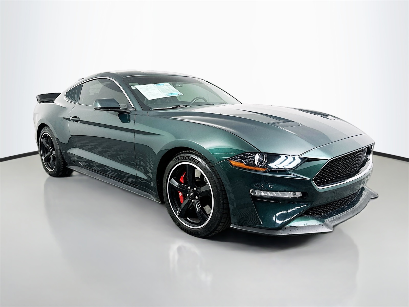 Ford Mustang Bullitt Coupe RWD