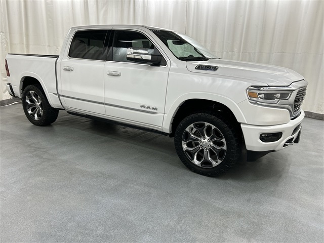 RAM 1500 Limited Crew Cab 4WD