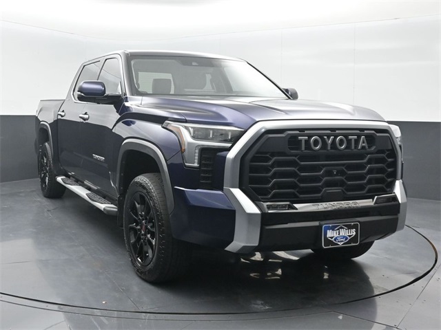 Toyota Tundra Limited CrewMax Cab 4WD