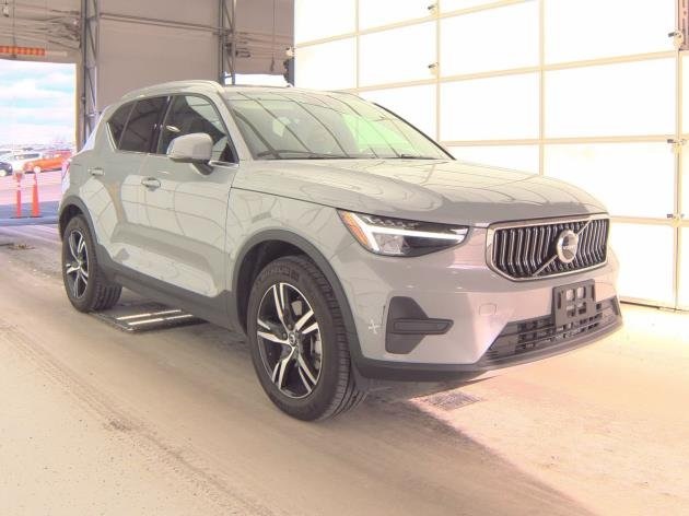 Volvo XC40 B5 Core Bright Theme AWD