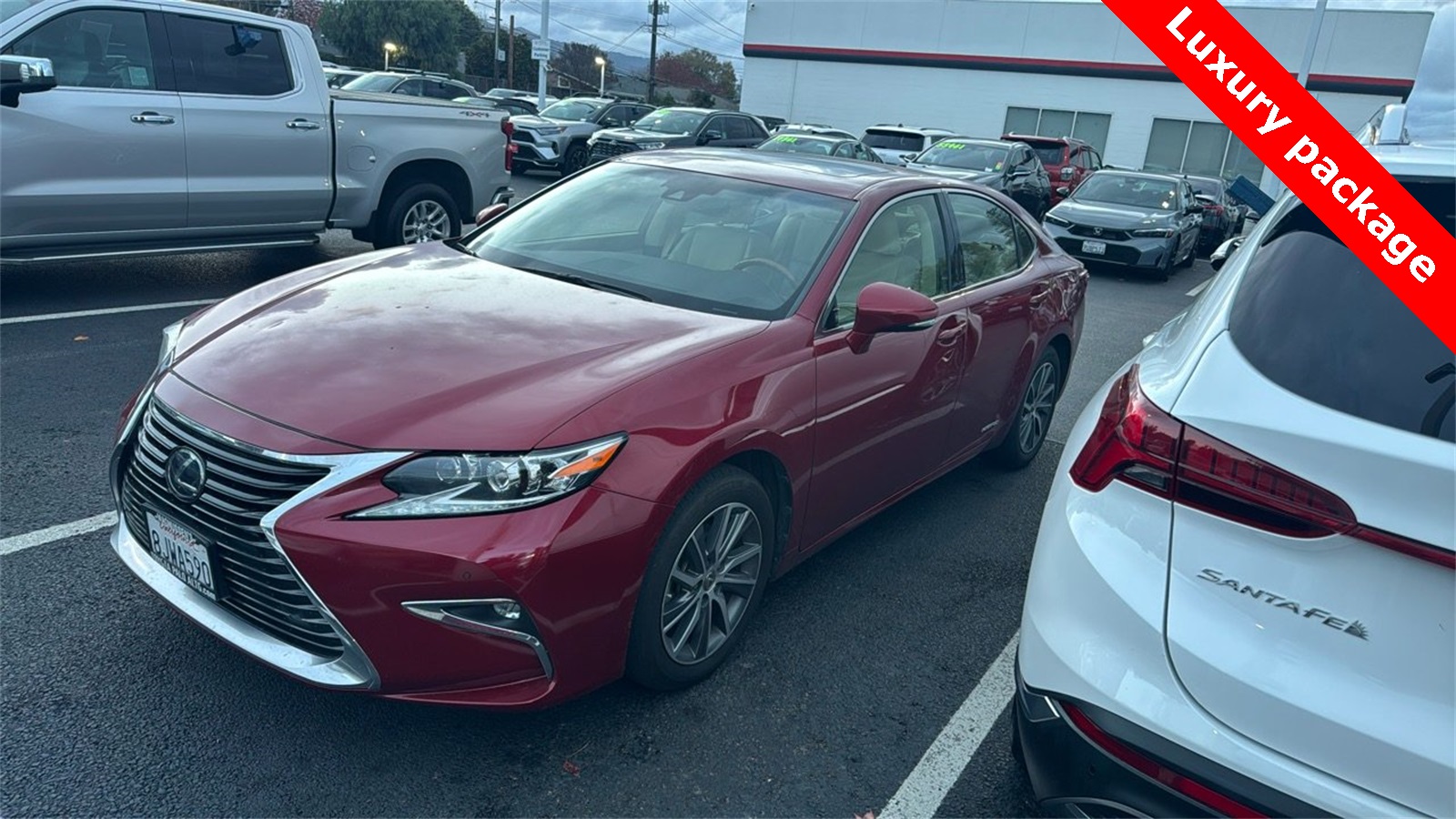 Lexus ES Hybrid 300h FWD